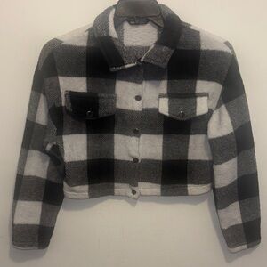 SHEIN Black and White Plaid cropped thin jacket